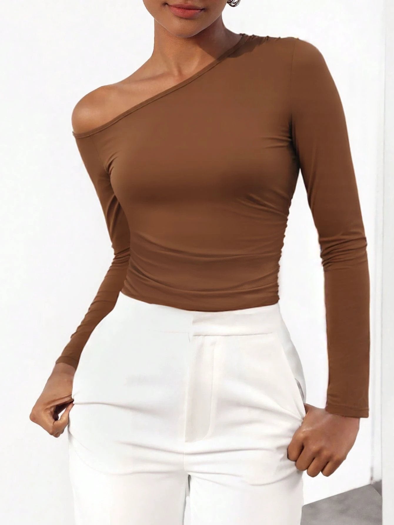 Women's Off-One Shoulder Long-Sleeved Bodysuit