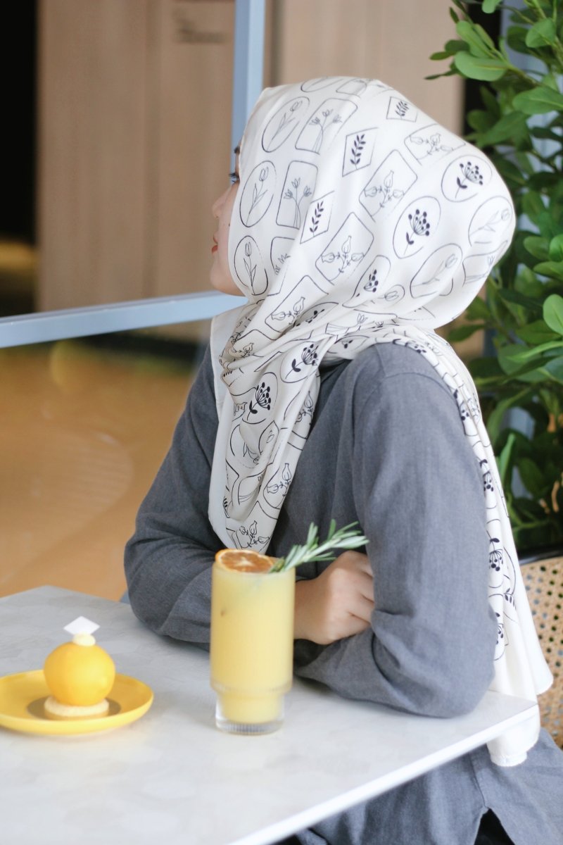 Versatile Minimalist Printed Hijab