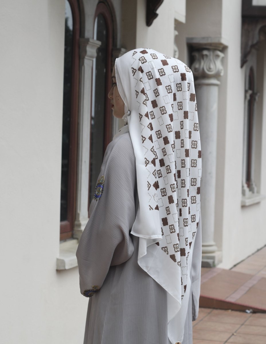 Versatile Minimalist Printed Hijab